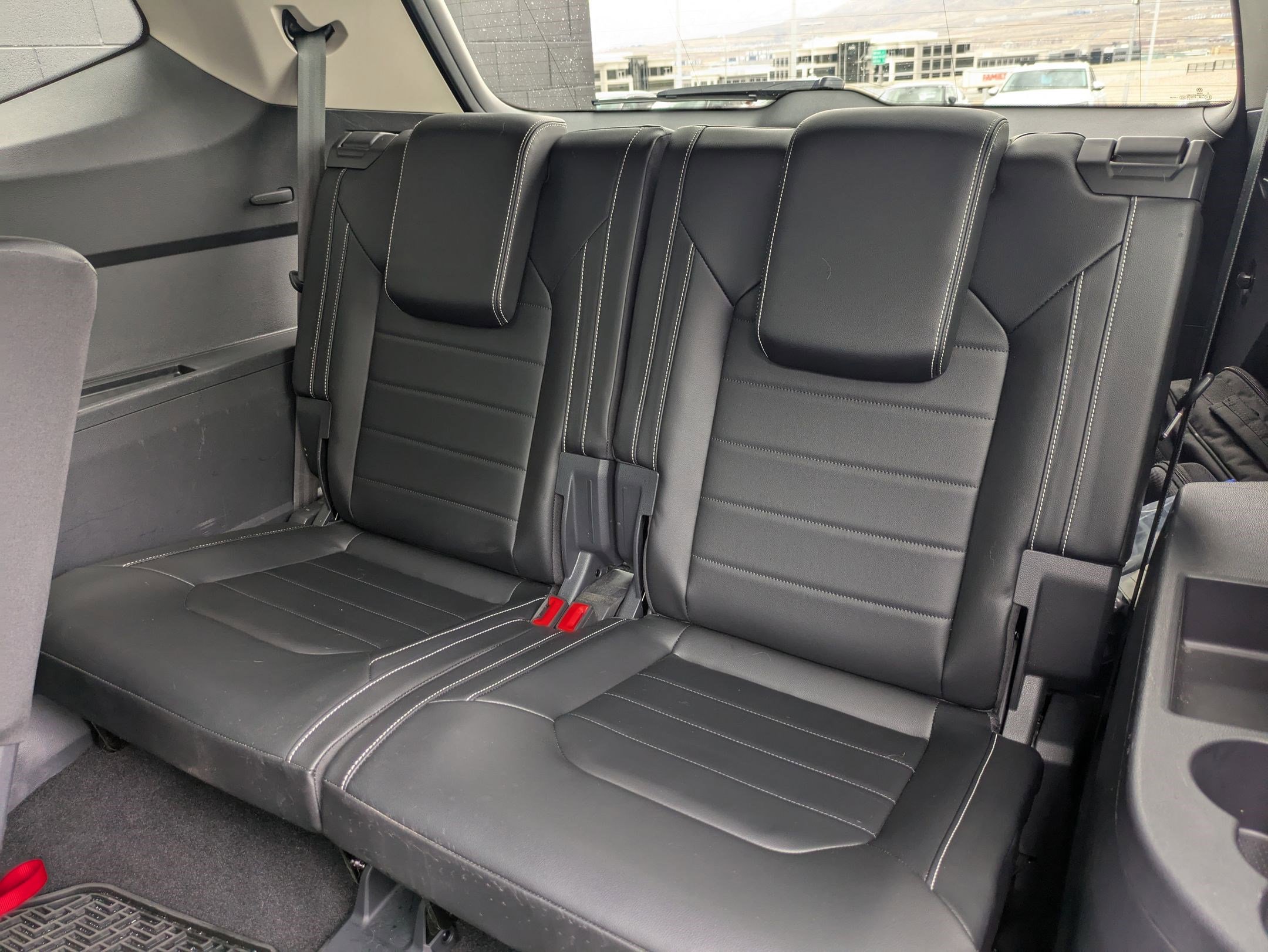 Used 2022 Volkswagen Atlas SEL Premium image 26