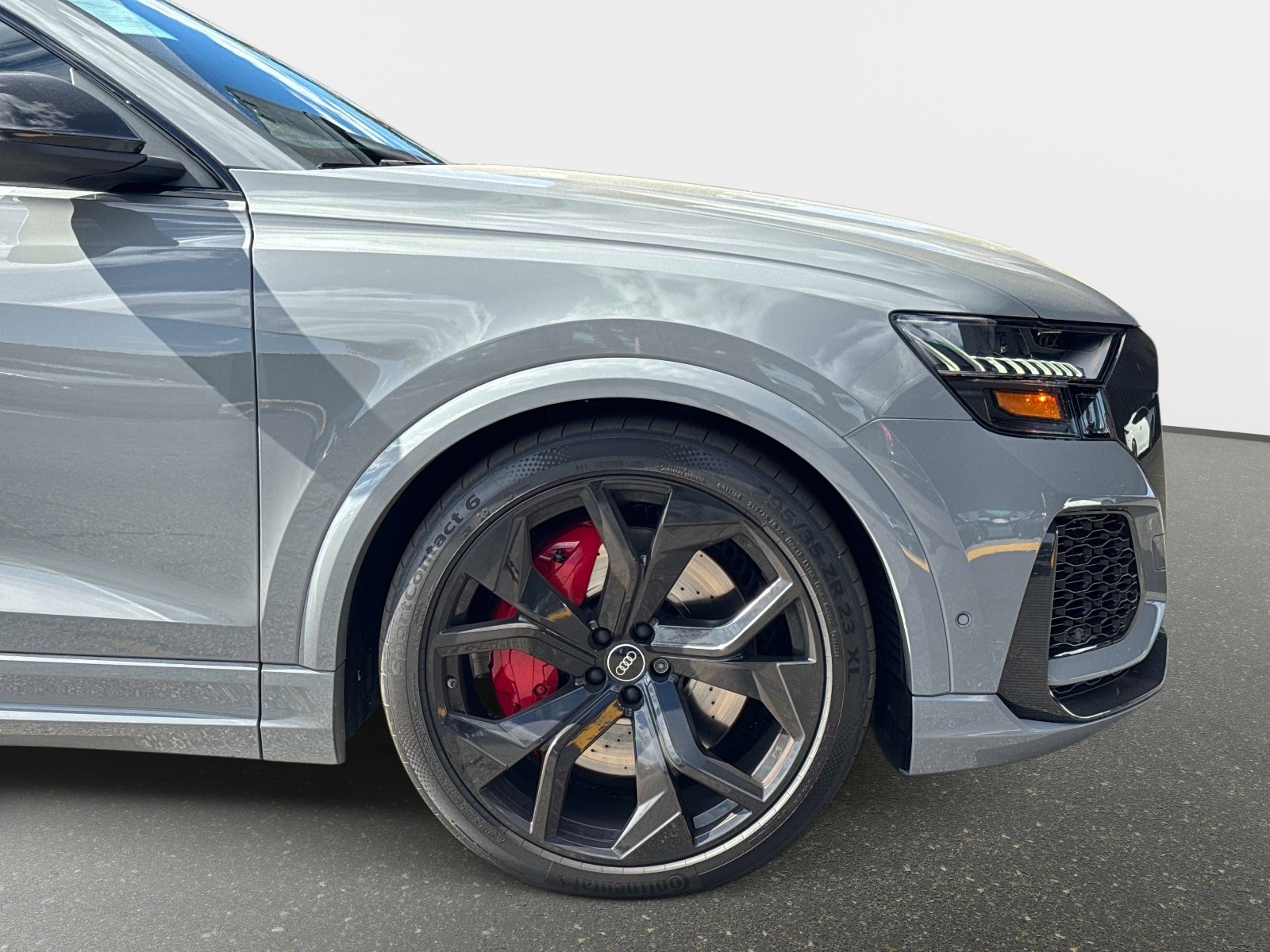 Used 2024 Audi RS Q8 image 11