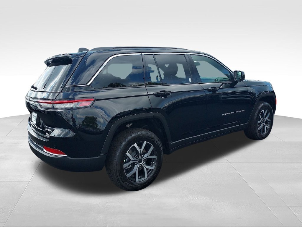 New 2027 Jeep Grand Cherokee Laredo X AWD/4WD image 5