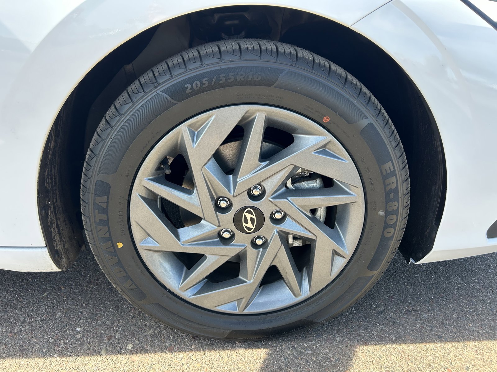 Used 2024 Hyundai Elantra SEL FWD image 9