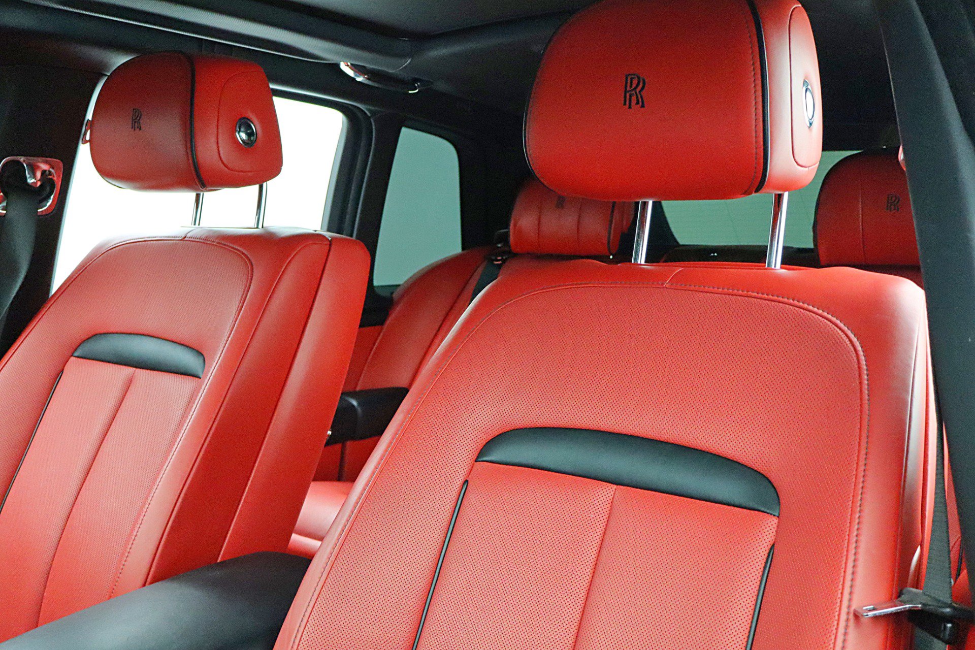 Used 2019 Rolls-Royce Cullinan AWD/4WD image 27