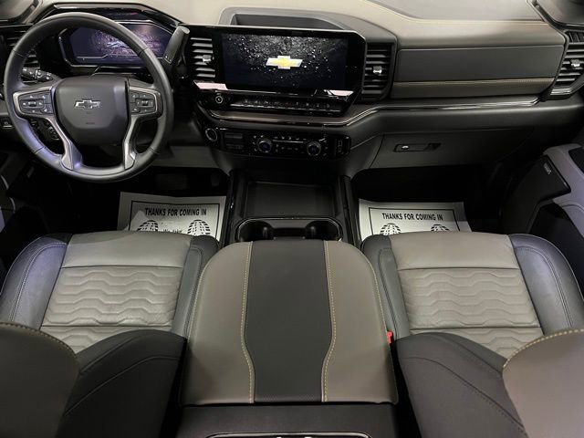 Used 2024 Chevrolet Silverado 2500 ZR2 w/ Technology Package image 22