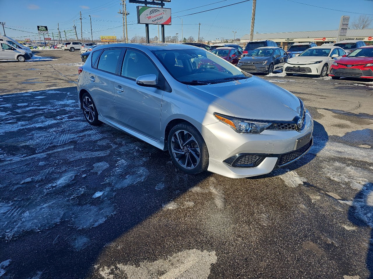Used 2017 Toyota Corolla iM image 4