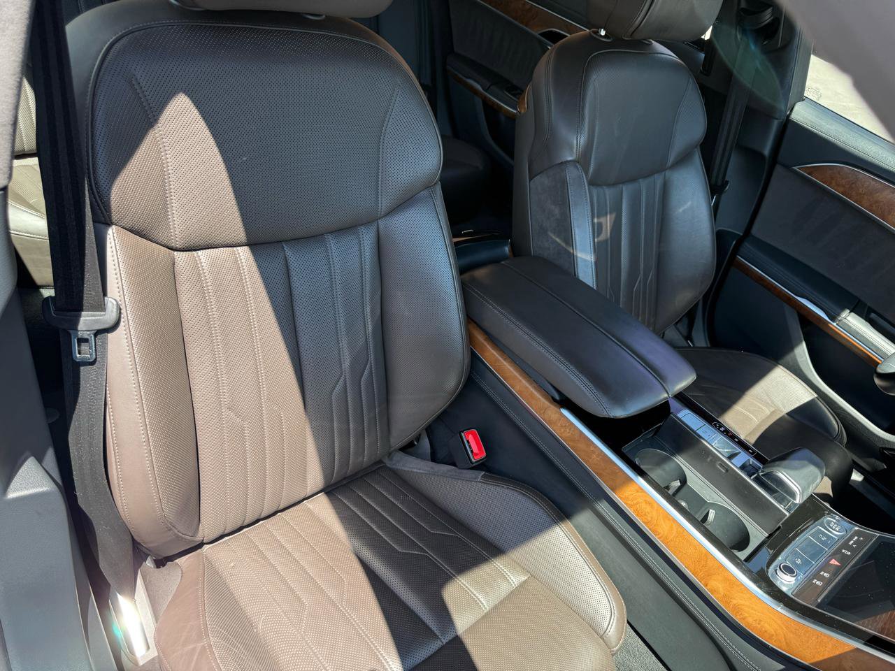 Used 2019 Audi A8 L 3.0T w/ Executive Package AWD/4WD image 9