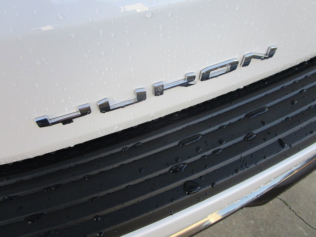 New 2026 GMC Yukon AT4 w/ AT4 Premium Plus Package image 11