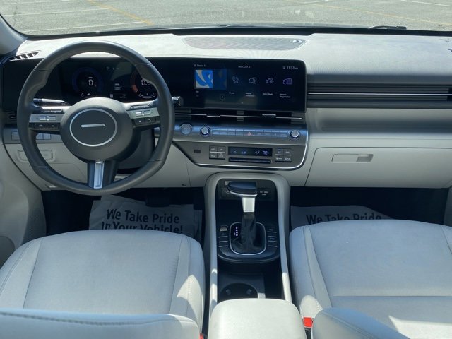 Used 2025 Hyundai Kona SEL image 32