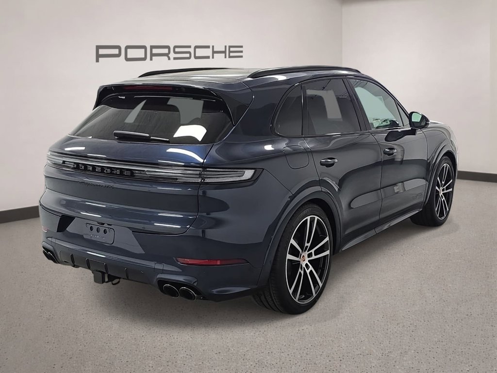 New 2026 Porsche Cayenne GTS AWD/4WD image 7