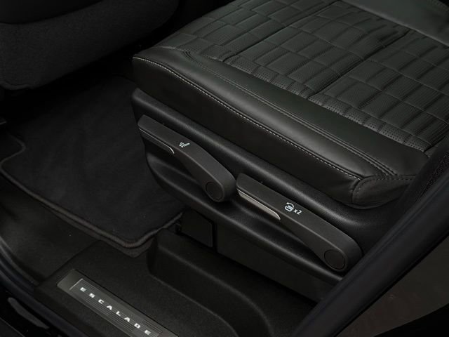 Used 2026 Cadillac Escalade Platinum Sport image 28