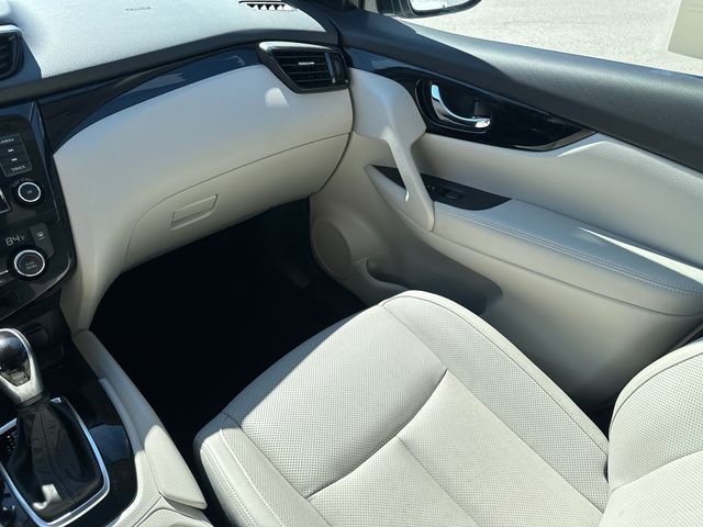 Used 2022 Nissan Rogue Sport SL w/ Premium Package AWD/4WD image 25