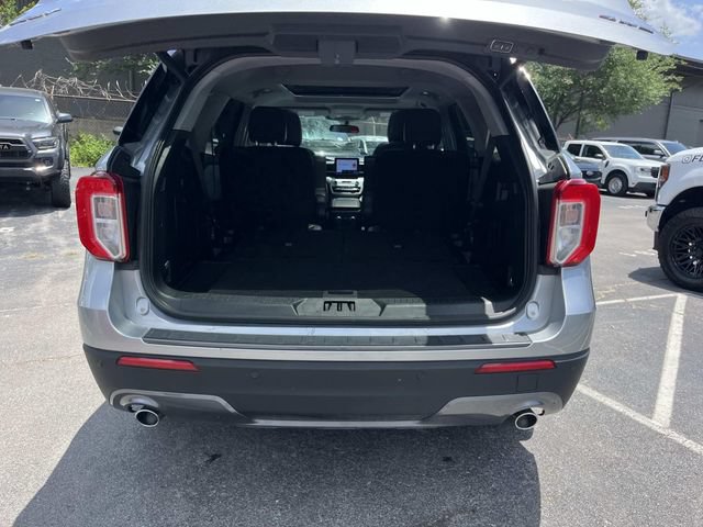 Used 2024 Ford Explorer XLT w/ Equipment Group 202A AWD/4WD image 14