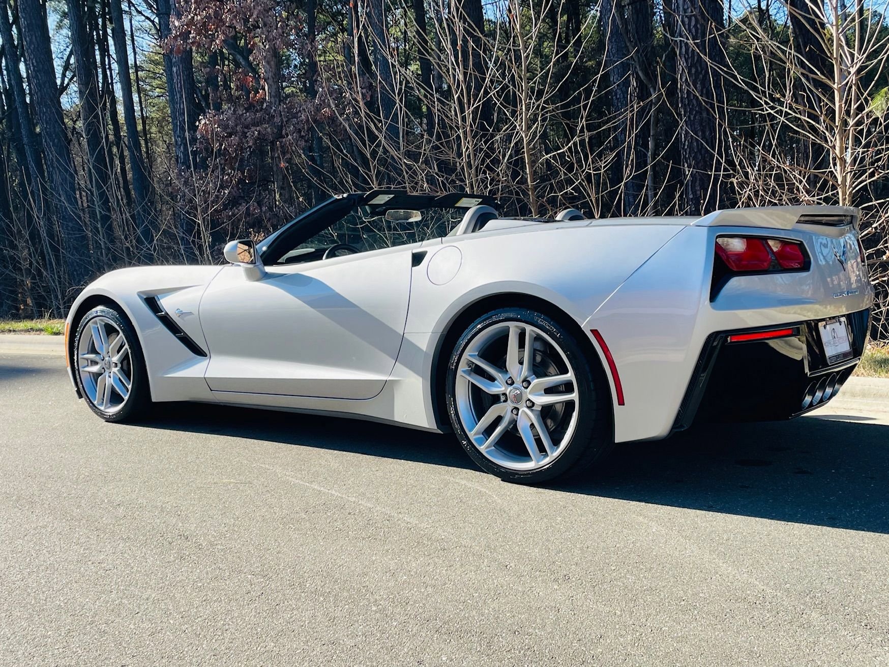 Used 2015 Chevrolet Corvette Stingray Convertible w/ 2LT Preferred Equipment Group image 2