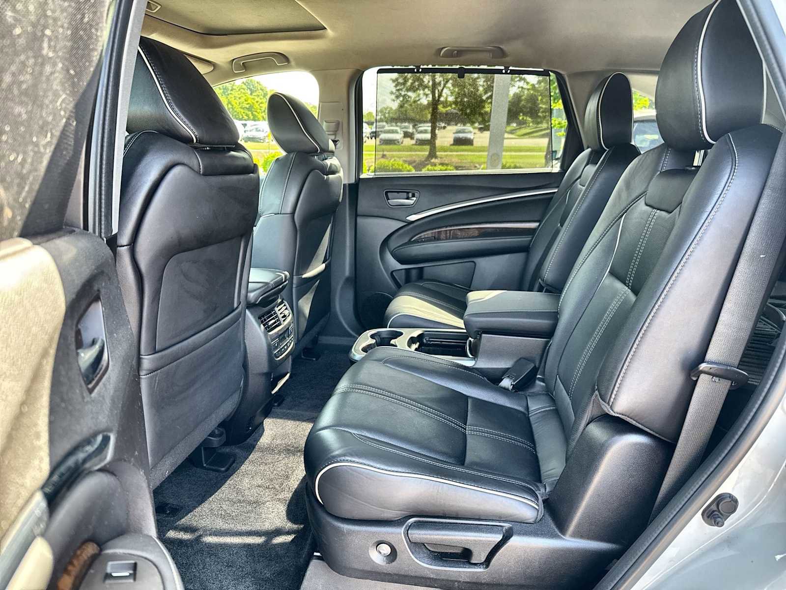 Used 2018 Acura MDX FWD w/ Advance Package image 4