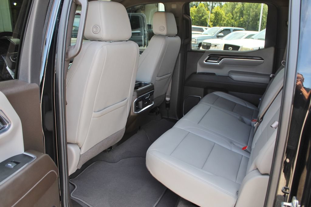 Used 2024 GMC Sierra 1500 SLT w/ SLT Premium Plus Package AWD/4WD image 25