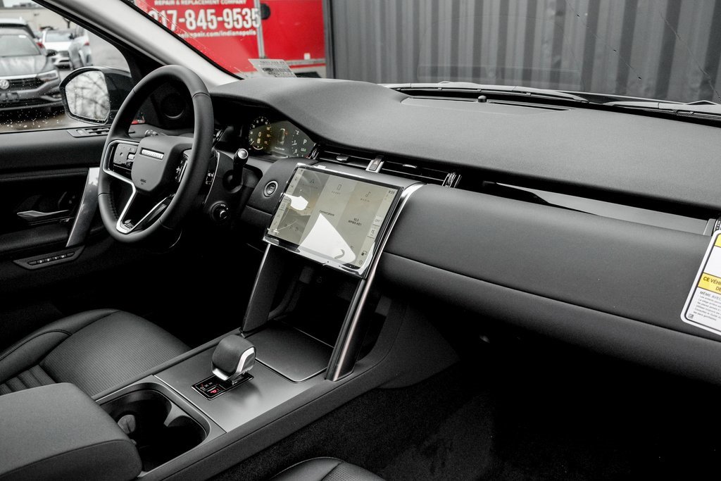 New 2025 Land Rover Discovery Sport S image 21
