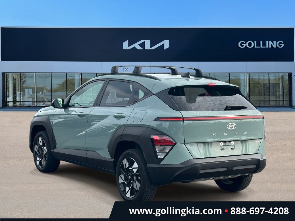 Used 2025 Hyundai Kona SEL AWD/4WD image 4