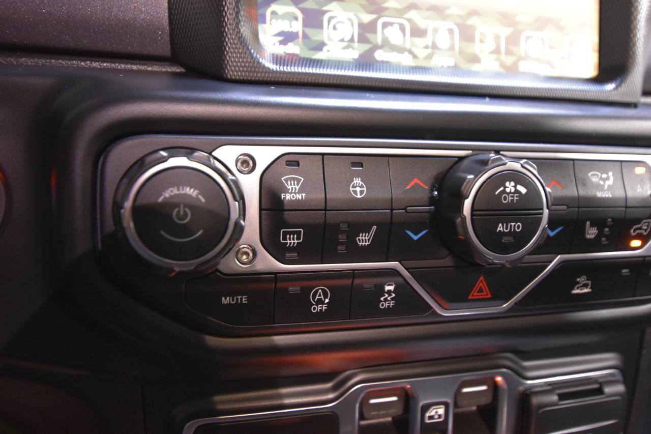 Used 2021 Jeep Gladiator Mojave AWD/4WD image 32