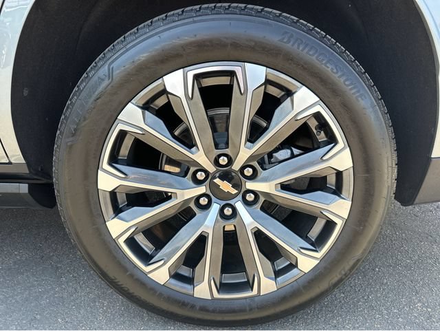 Certified 2025 Chevrolet Tahoe High Country AWD/4WD image 18