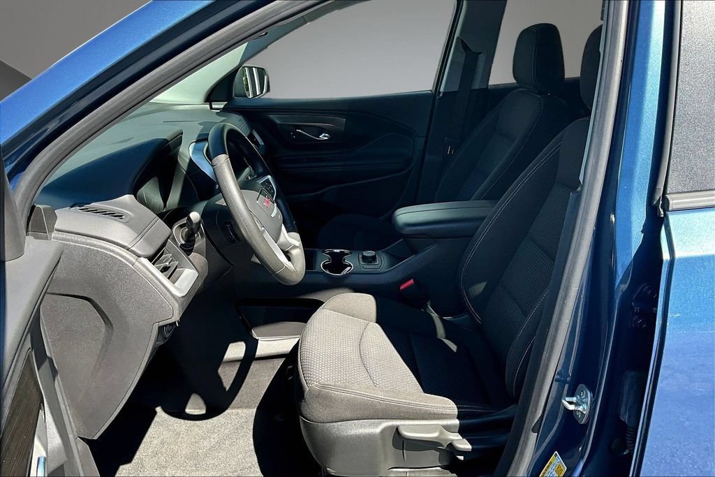 Used 2024 GMC Terrain SLE AWD/4WD image 21
