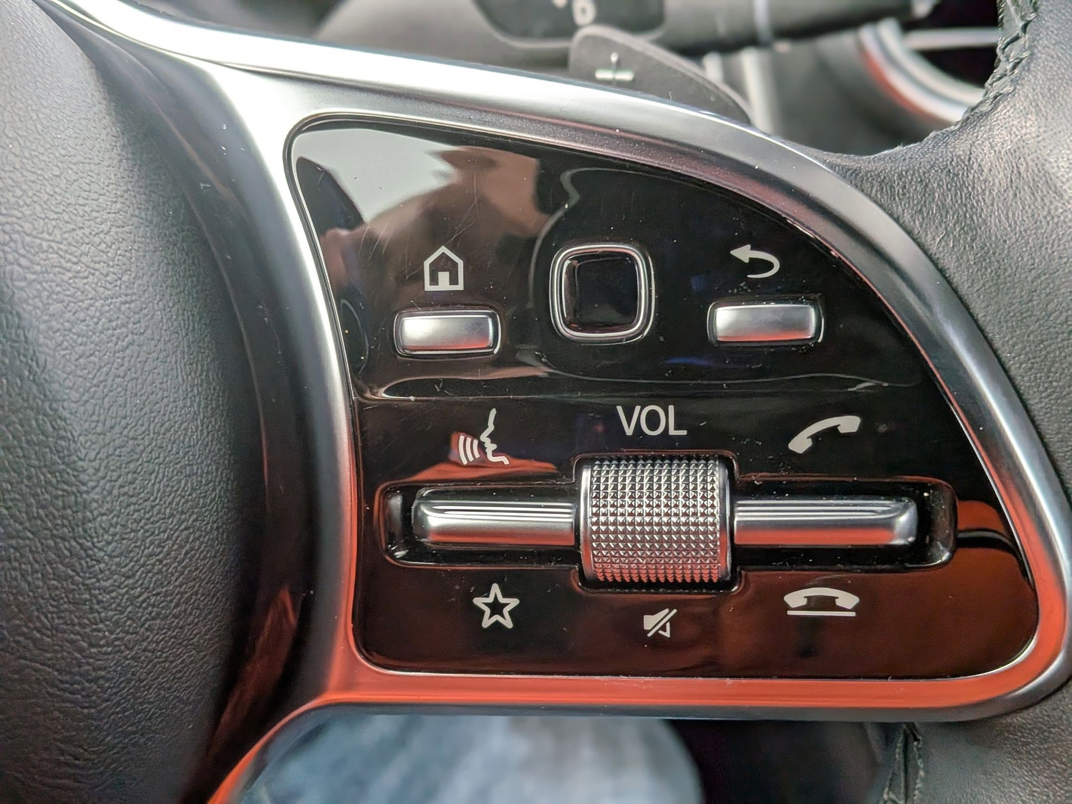 Certified 2022 Mercedes-Benz GLC 300 4MATIC image 17