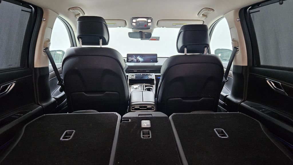 Used 2024 Genesis GV80 2.5T image 23