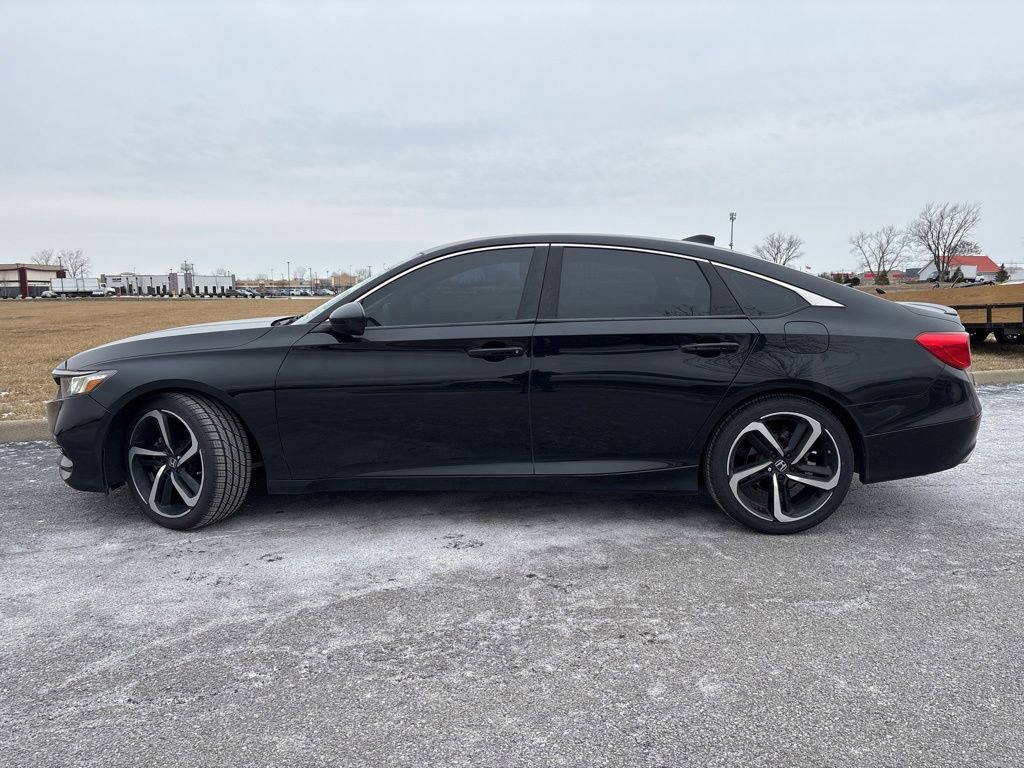 Used 2018 Honda Accord Sport image 6