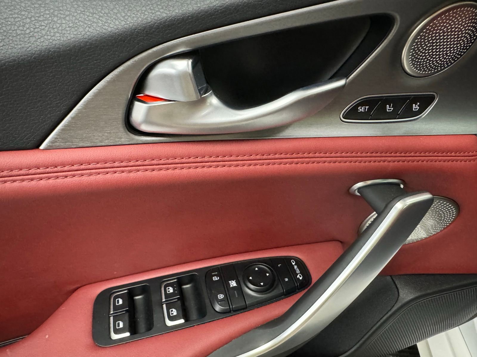 Used 2020 Kia Stinger GT2 image 19