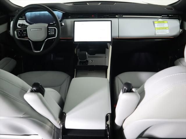 New 2026 Land Rover Range Rover Sport SE image 13