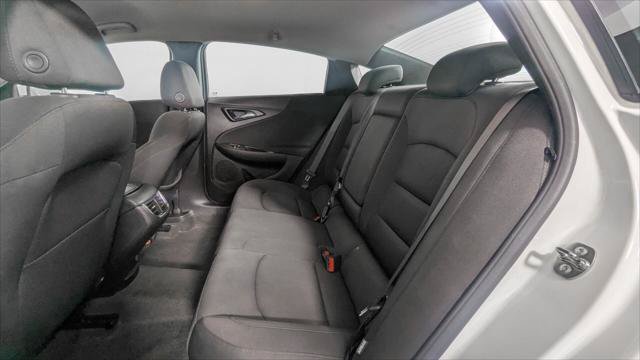 Used 2024 Chevrolet Malibu LT FWD image 17