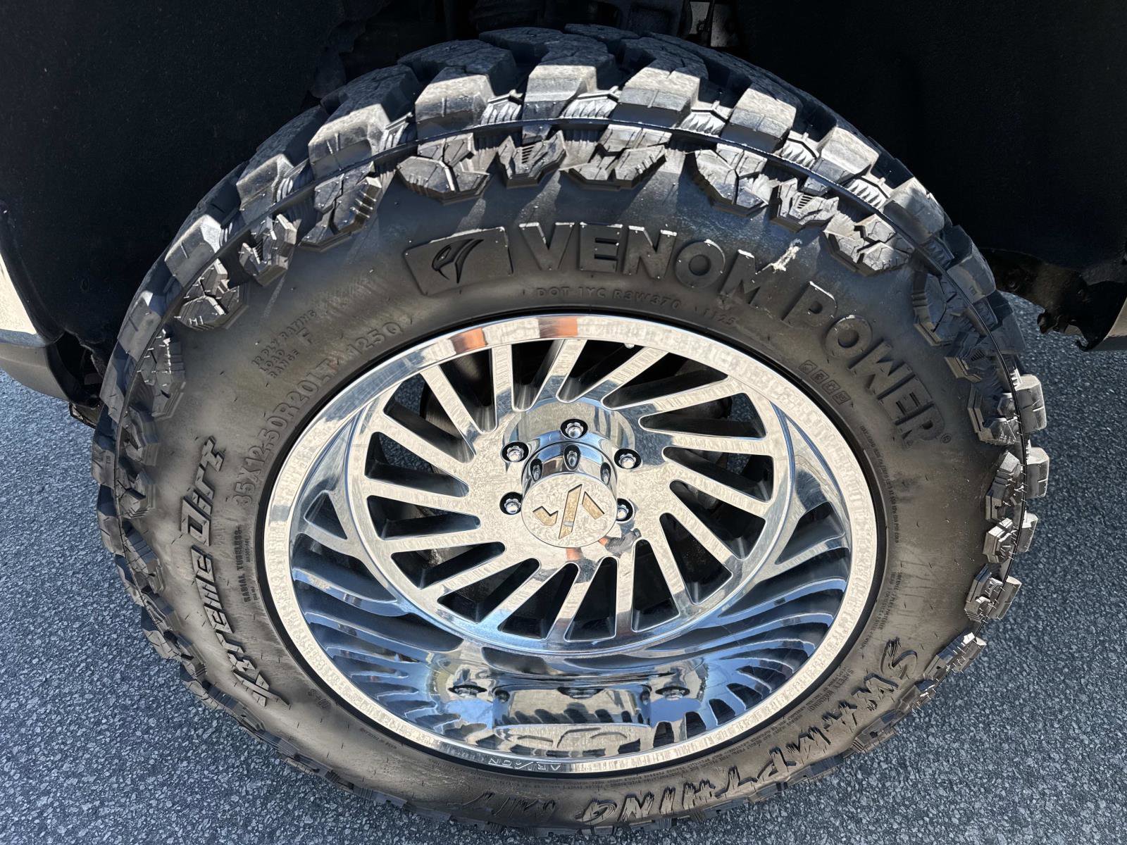 Used 2021 Chevrolet Silverado 1500 LT AWD/4WD image 11