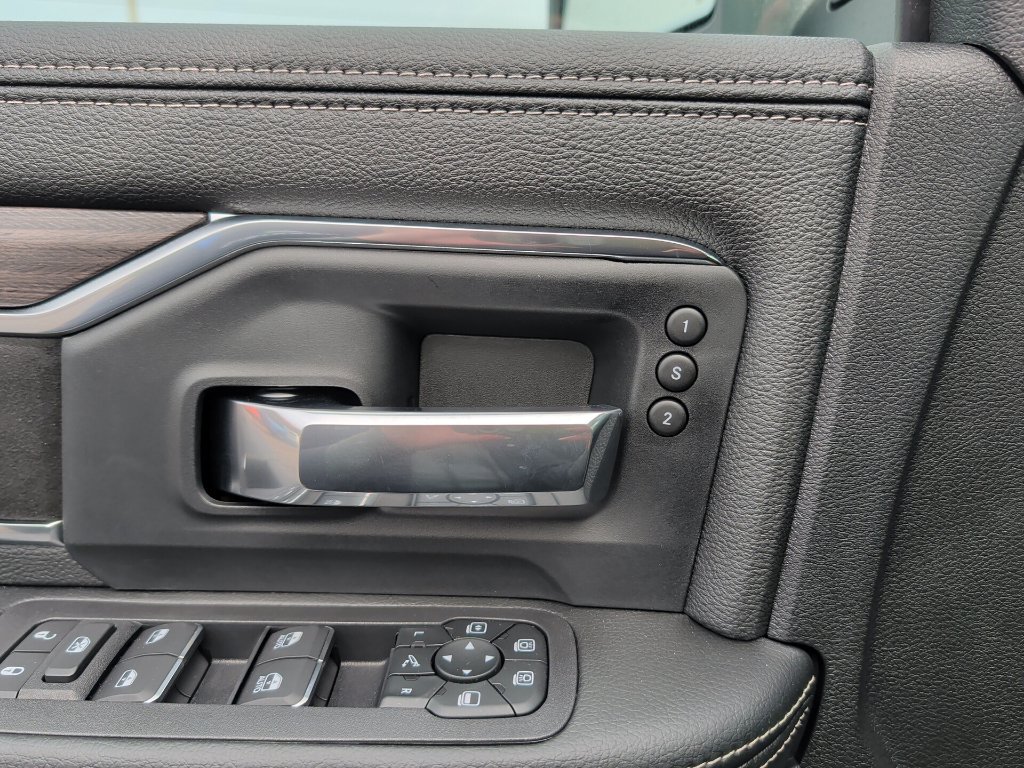 New 2027 RAM 2500 Laramie AWD/4WD image 34
