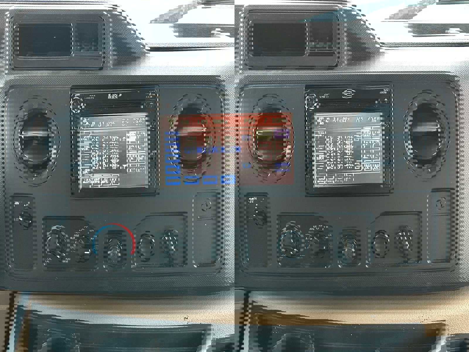 Used 2011 Ford E-450 and Econoline 450 Super Duty w/ Motorhome Prep Pkg image 41