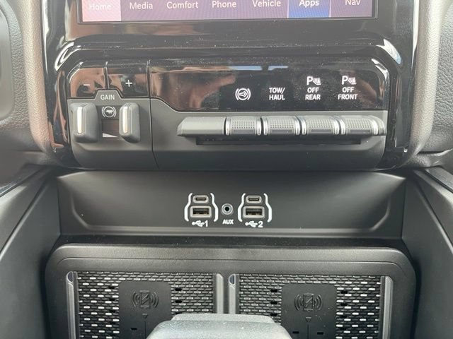 New 2026 RAM 3500 Laramie w/ Night Edition AWD/4WD image 42