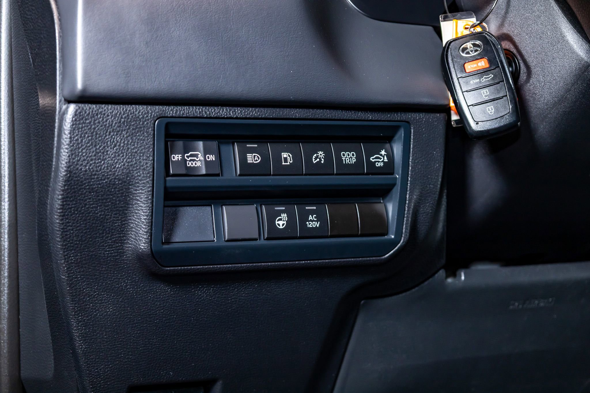 Used 2025 Toyota Sequoia Platinum w/ TRD Off-Road Package image 19
