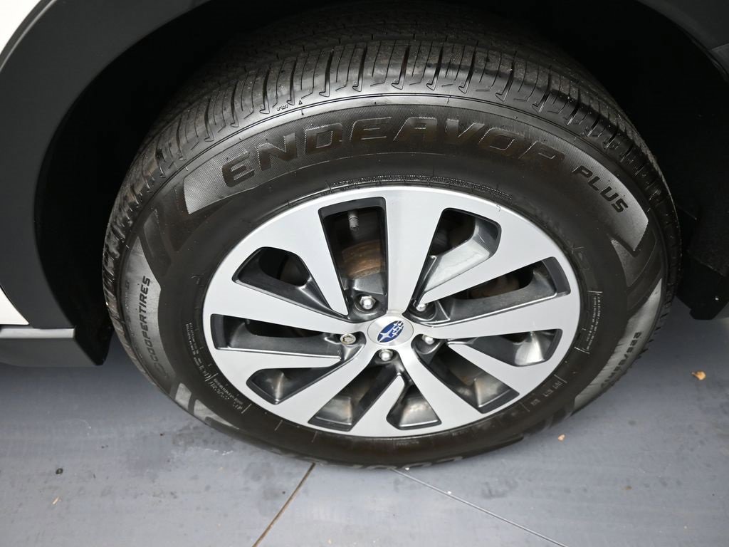 Used 2022 Subaru Outback Premium image 15