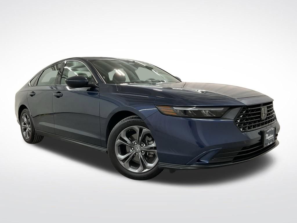 Used 2024 Honda Accord EX image 4