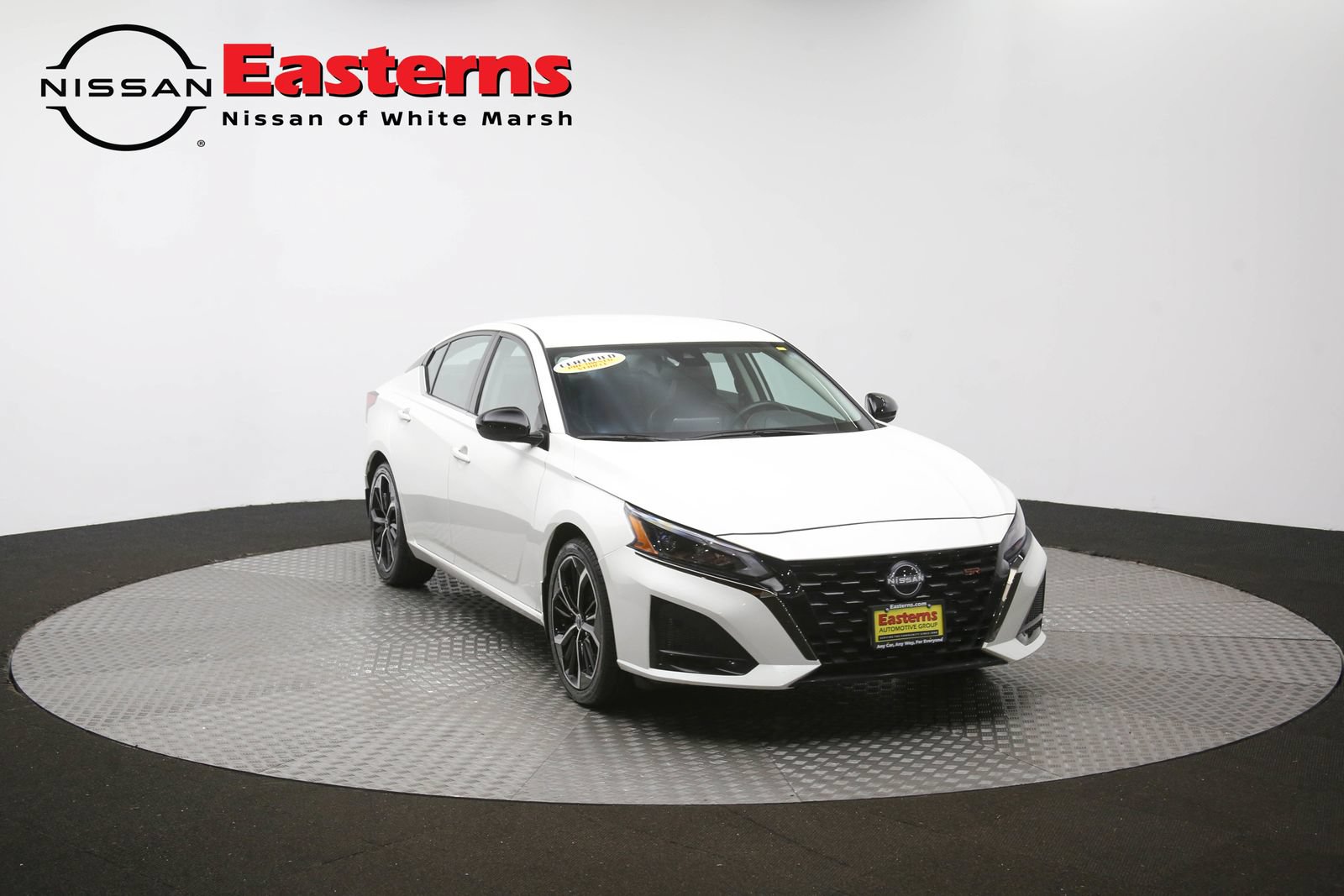 Used 2025 Nissan Altima 2.5 SR FWD image 49