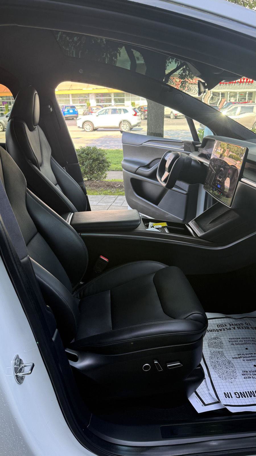 Used 2022 Tesla Model X AWD/4WD image 17