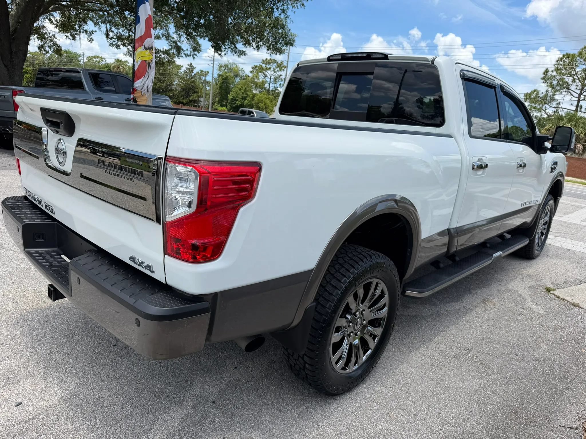Used 2017 Nissan Titan Platinum Reserve AWD/4WD image 6