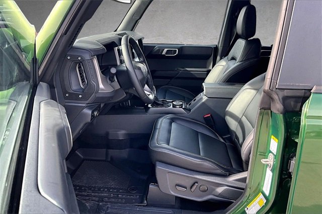 New 2025 Ford Bronco Outer Banks image 9