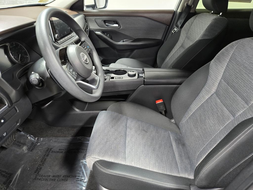 Used 2023 Nissan Rogue SV AWD/4WD image 8