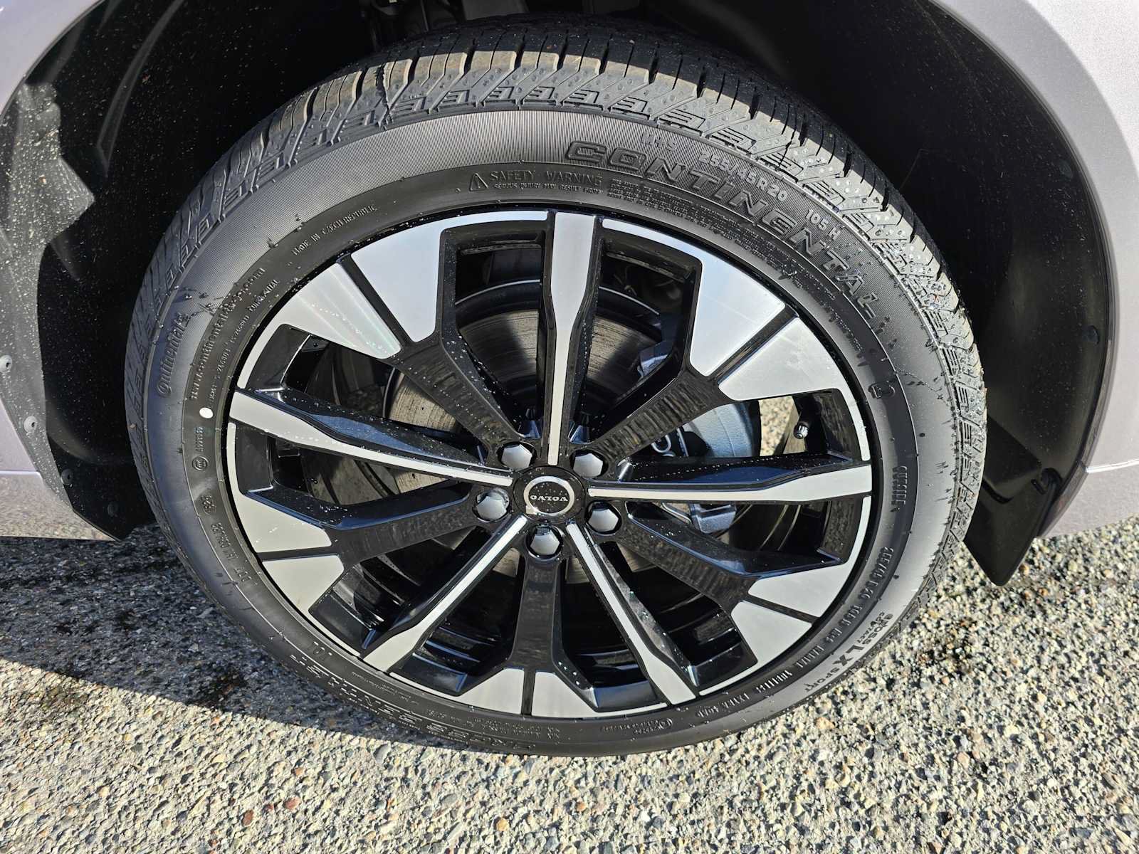 Used 2026 Volvo XC60 B5 Plus w/ Protection Package Premier AWD/4WD image 9