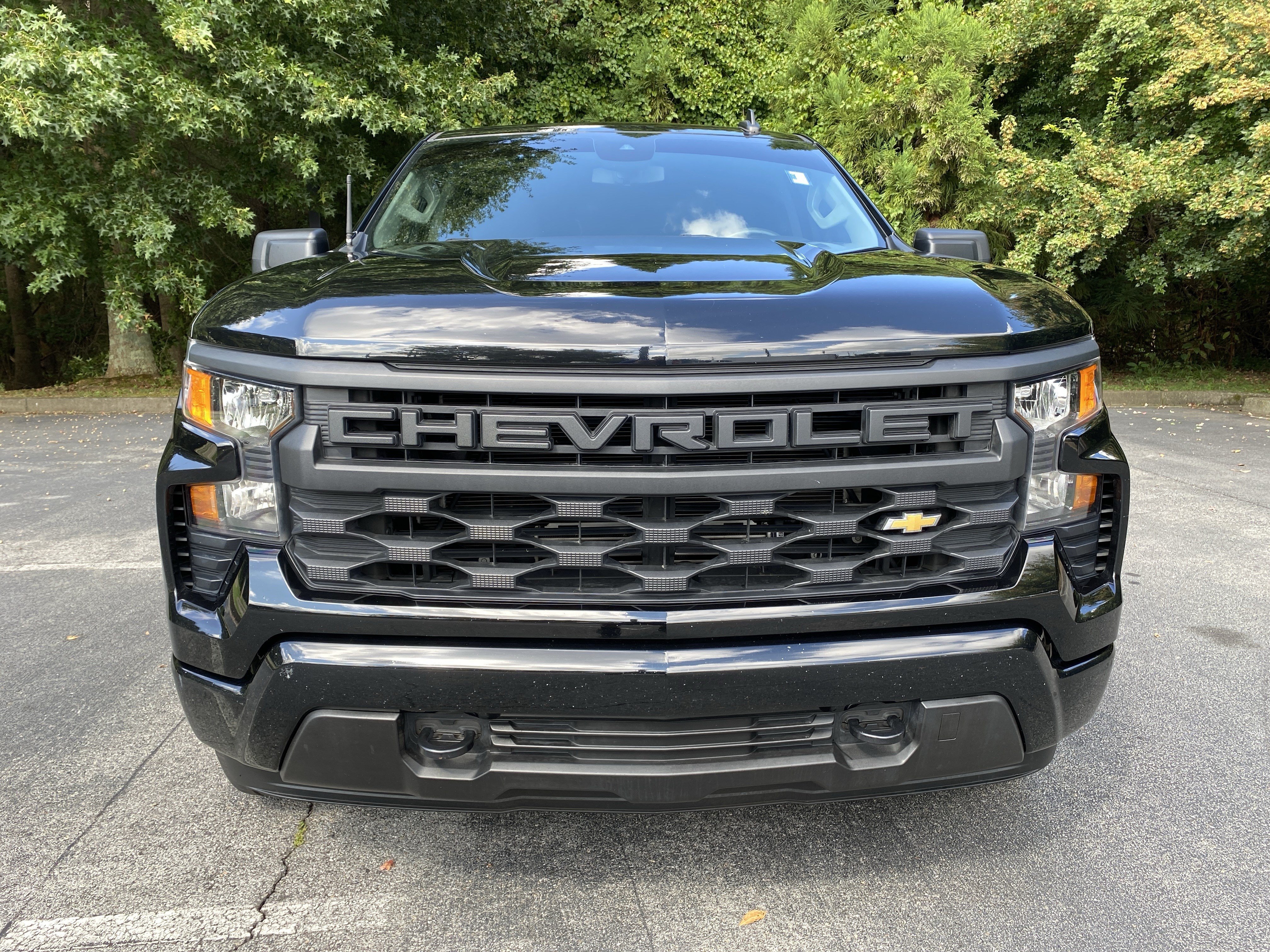 Used 2022 Chevrolet Silverado 1500 Custom AWD/4WD image 3