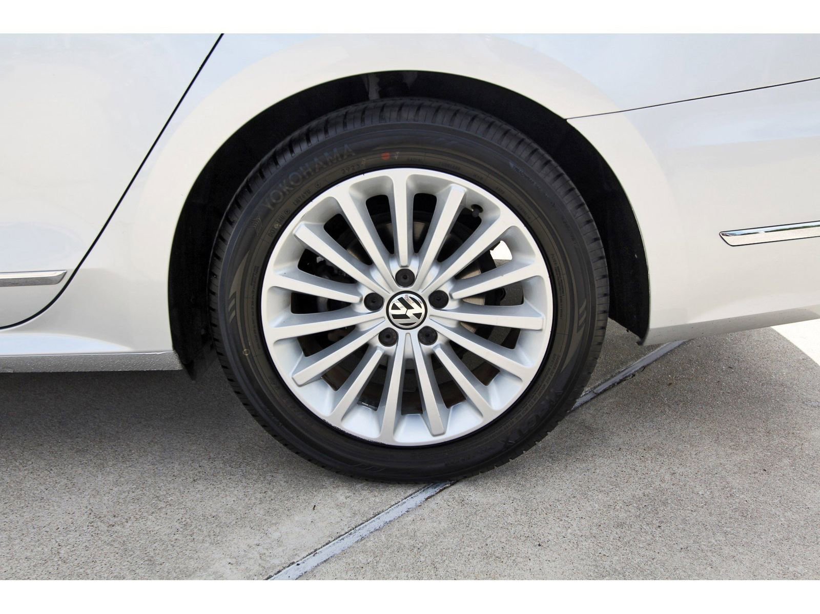 Used 2017 Volkswagen Passat 1.8T SE image 31