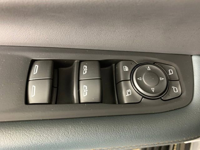 Used 2025 GMC Yukon AT4 w/ AT4 Premium Package image 32