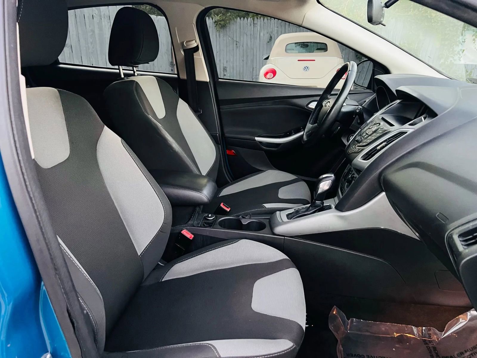 Used 2012 Ford Focus SE image 16