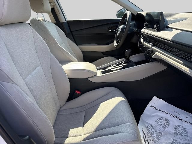 Used 2024 Honda Accord EX image 25