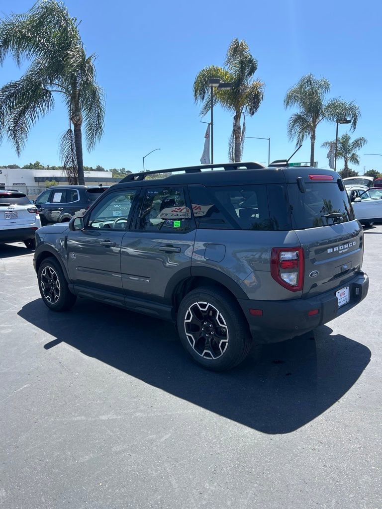 Used 2025 Ford Bronco Sport Outer Banks image 10
