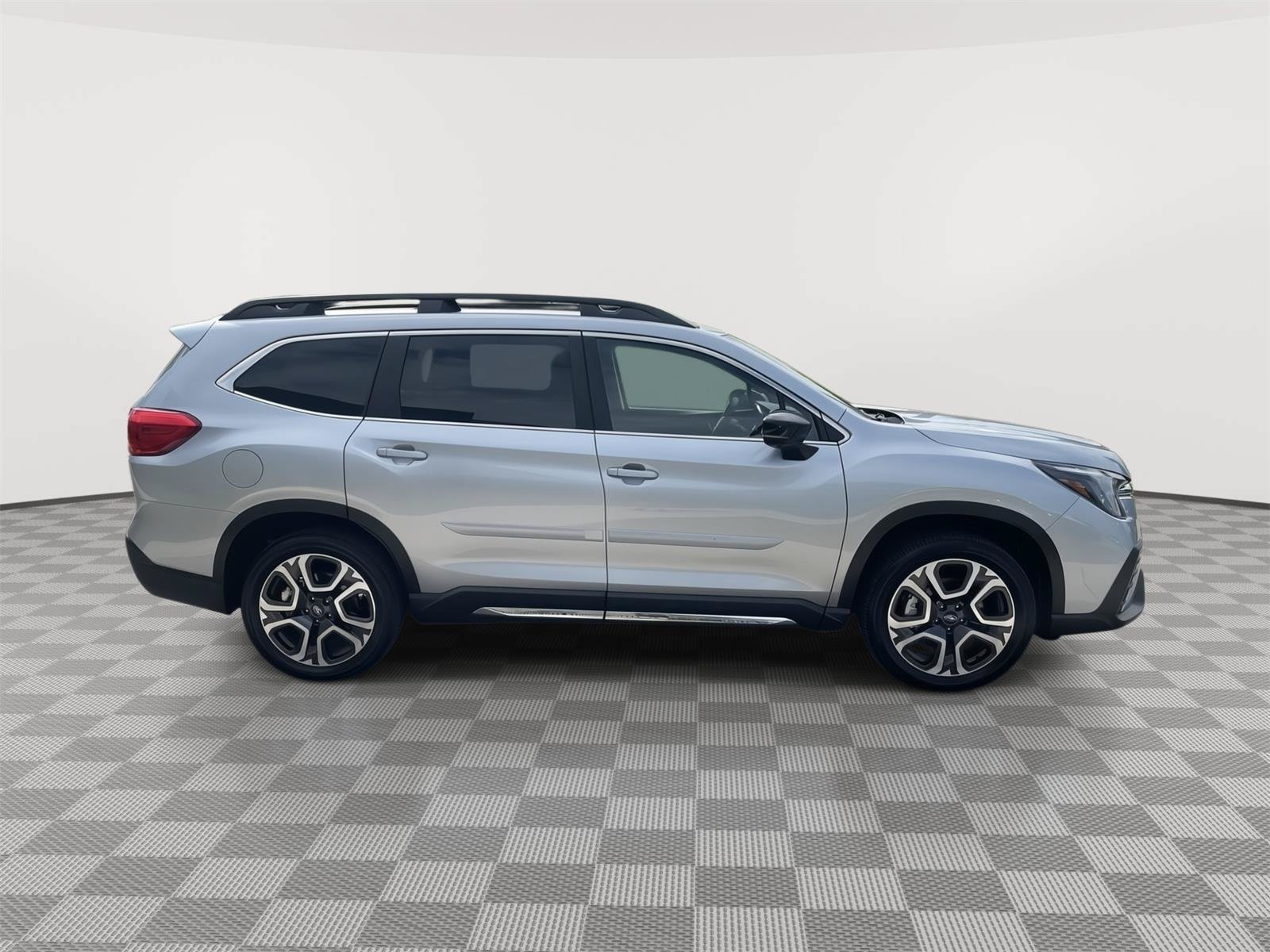 Certified 2025 Subaru Ascent Limited AWD/4WD image 9