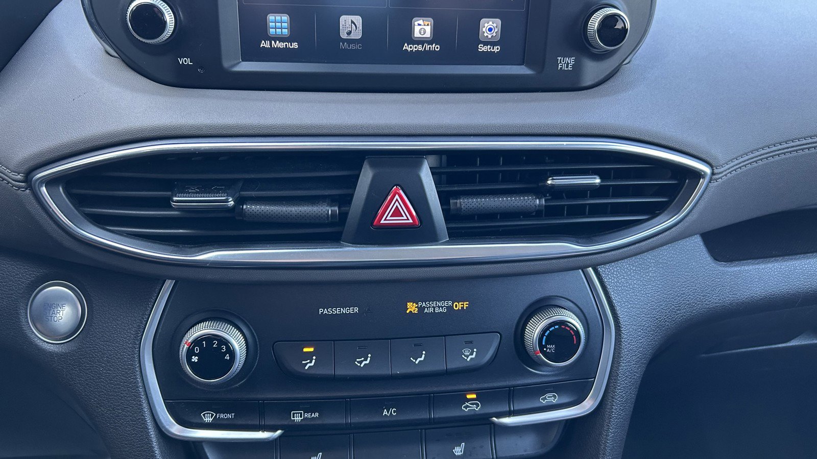 Used 2020 Hyundai Santa Fe SEL image 29