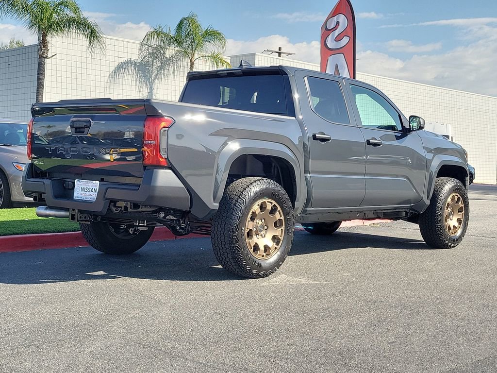 Used 2026 Toyota Tacoma SR image 30